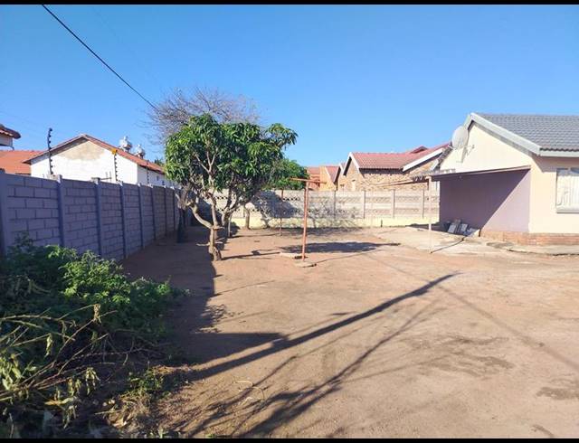 3 BEDROOM PROPERTY TO RENT IN FLORA PARK